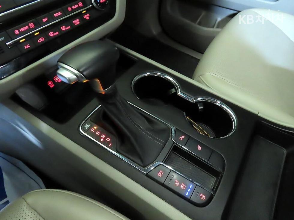 2019 - kia carnival