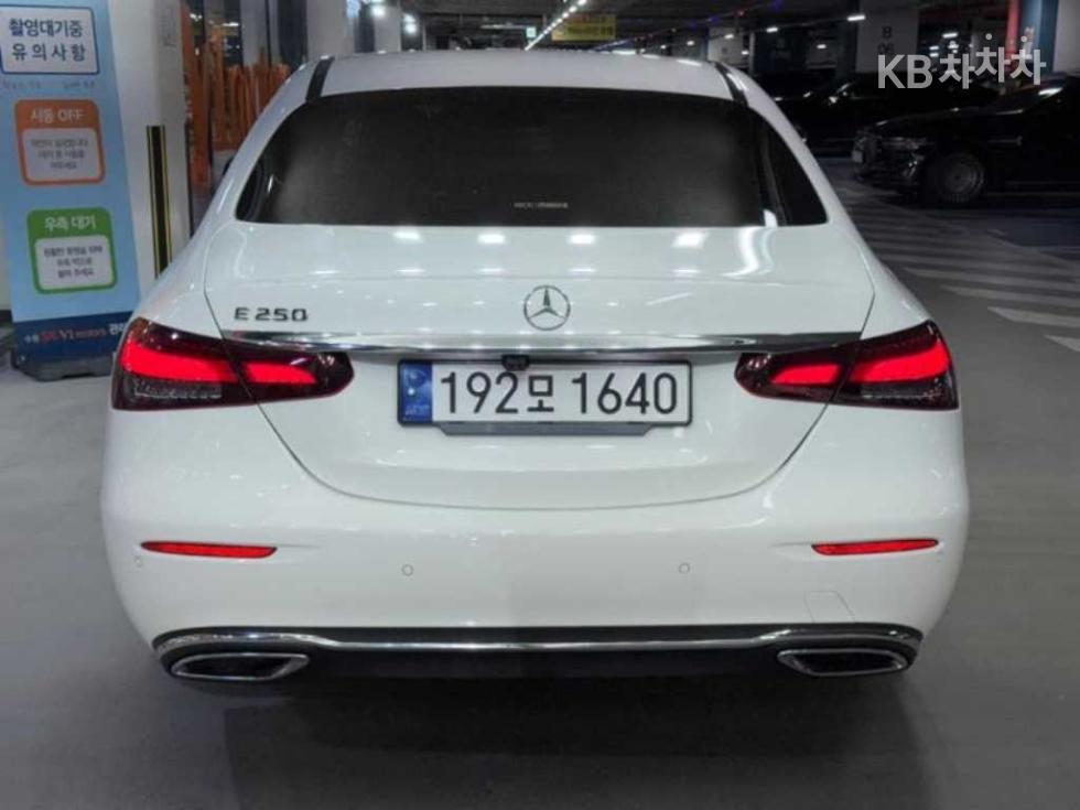 2020 Mercedes-Benz E (W213) photo