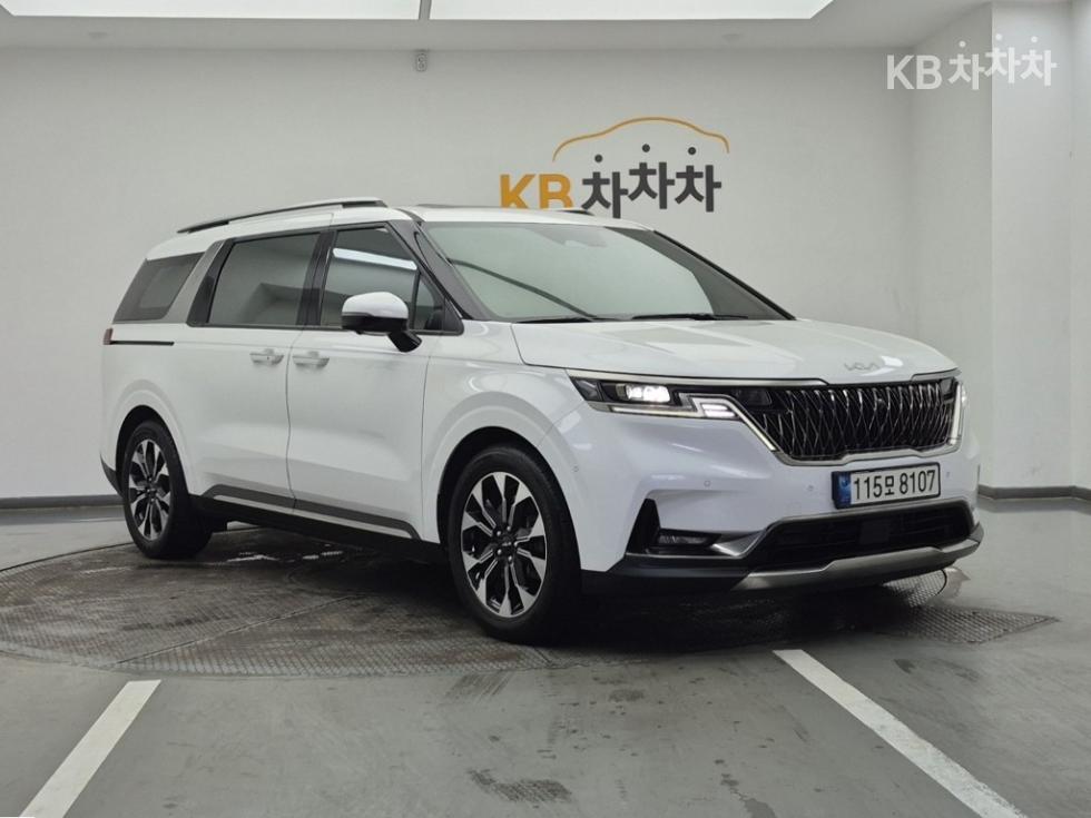 2021 - kia carnival