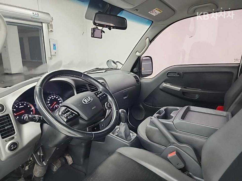 2021 - kia bongo iii