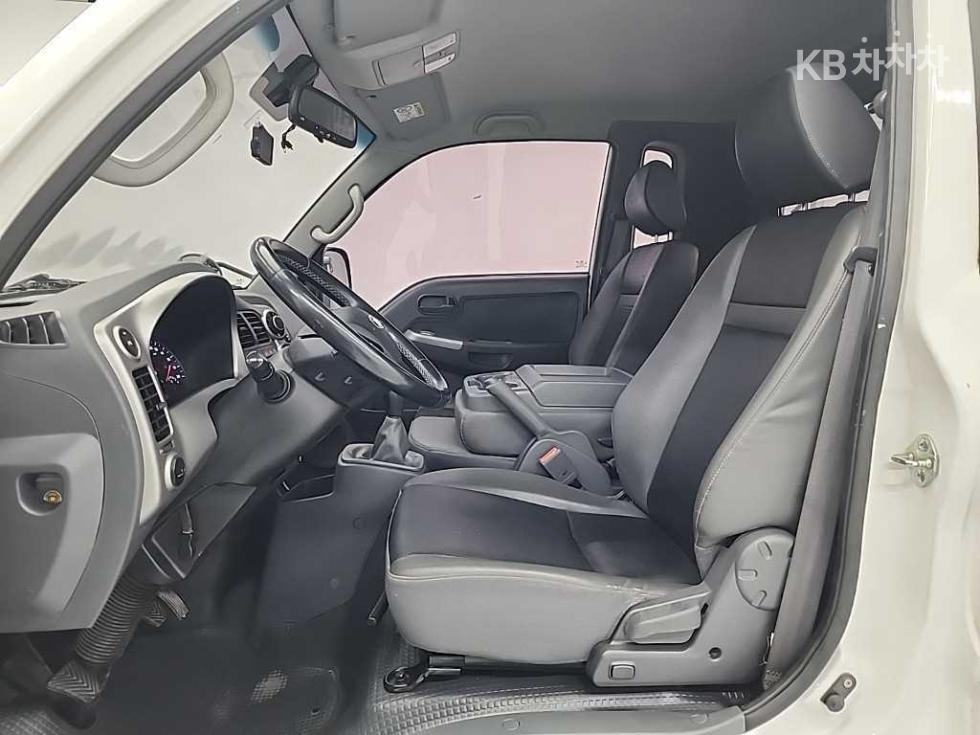 2021 - kia bongo iii