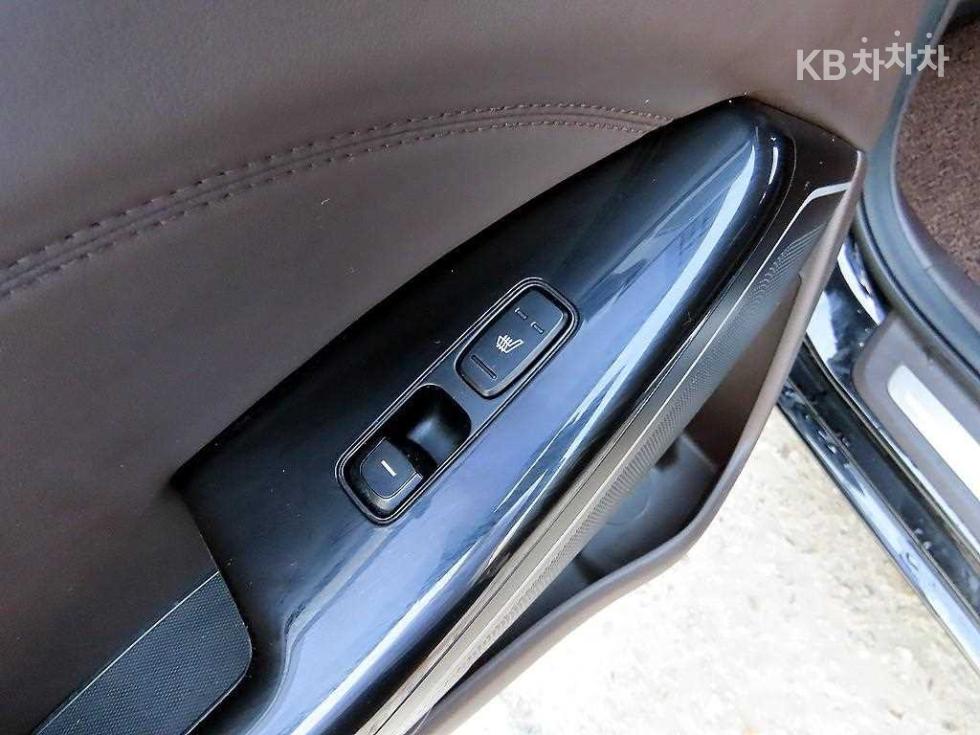 2016 - kia k7