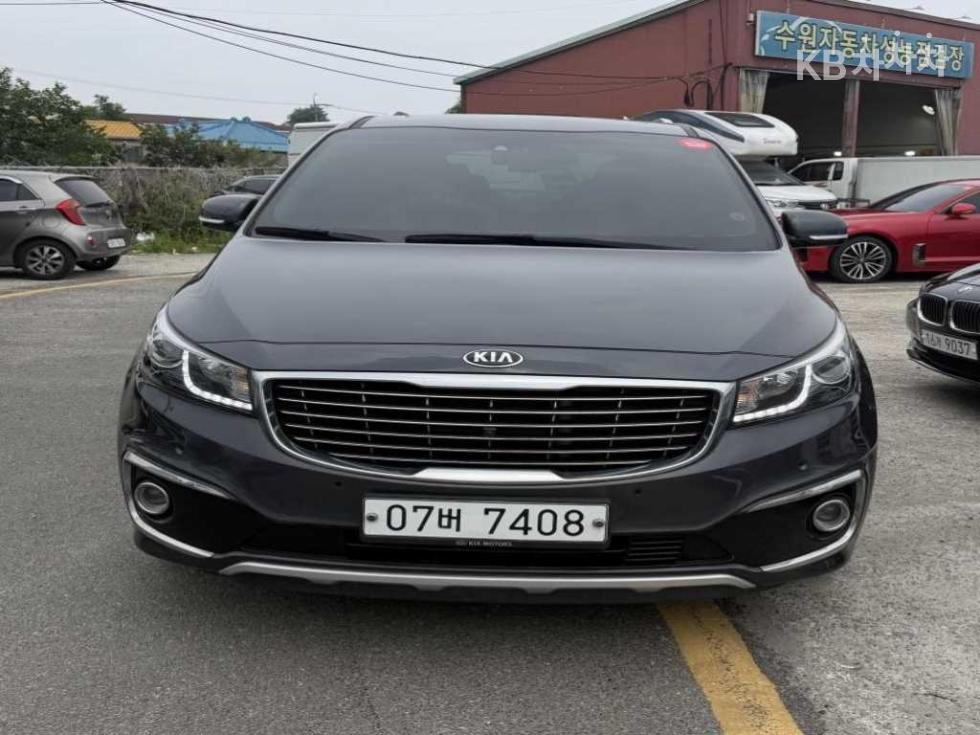 2018 - kia carnival