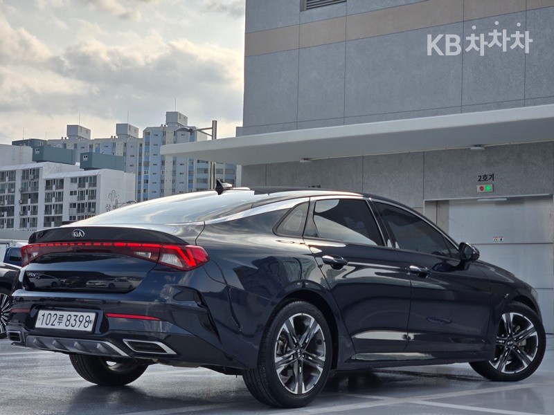2020 - kia k5