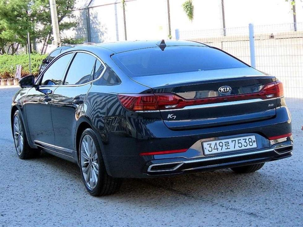 2020 - kia k7