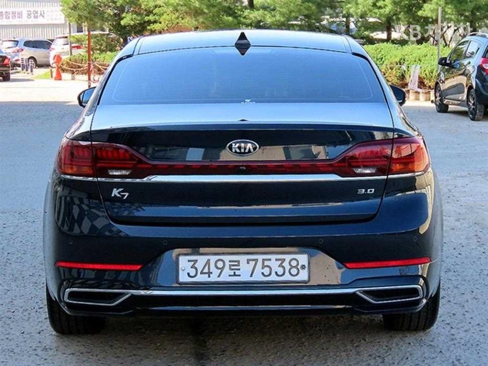 2020 - kia k7