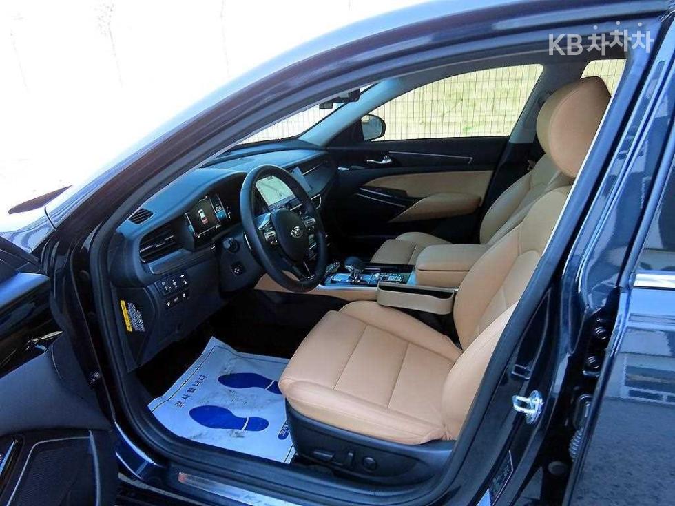 2020 - kia k7