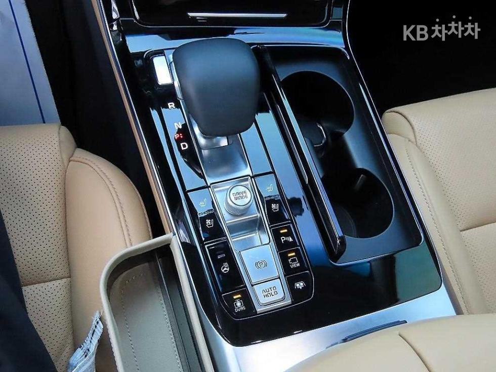 2020 - kia k7