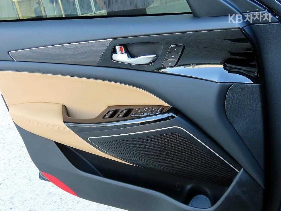 2020 - kia k7