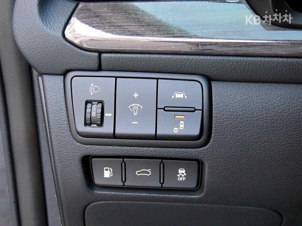 2020 - kia k7