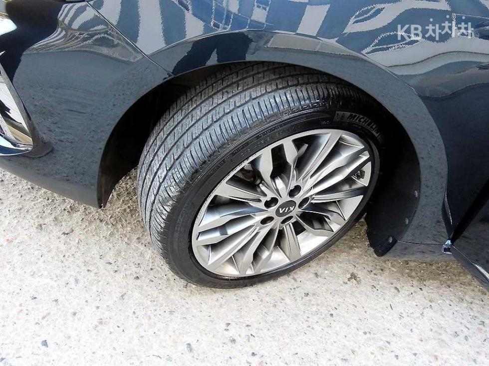 2020 - kia k7