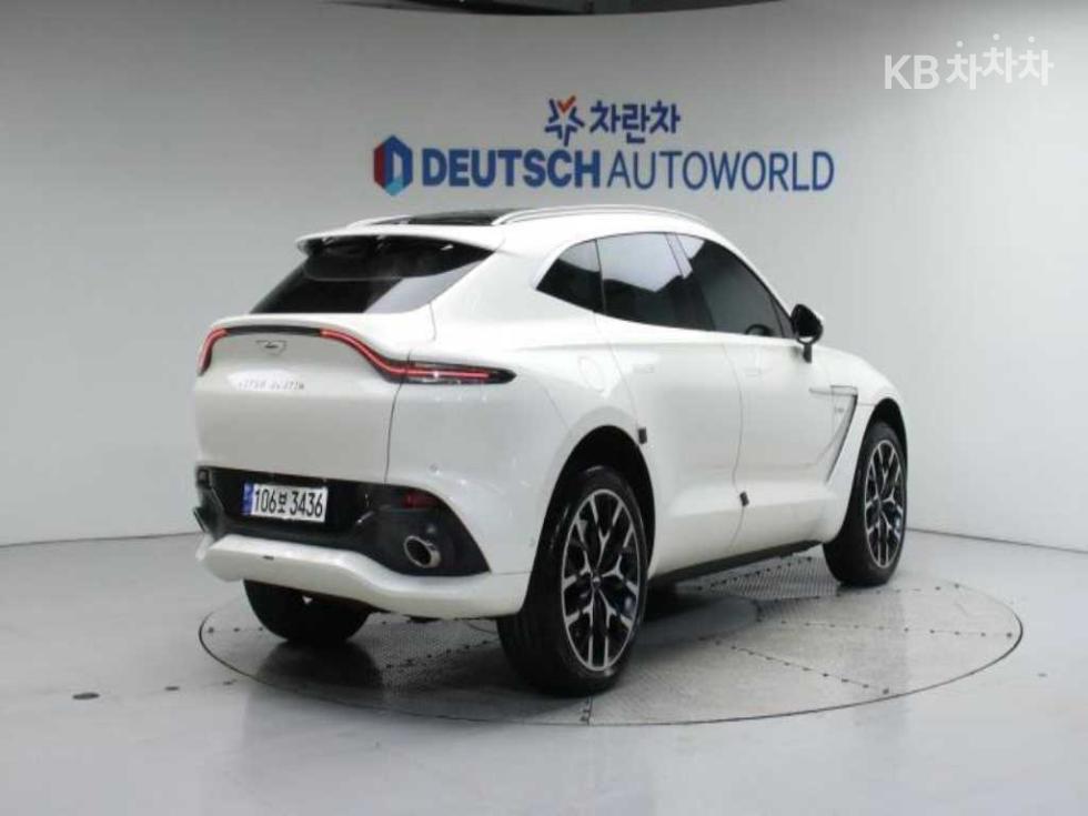 Aston Martin DBX — miniaturë 2