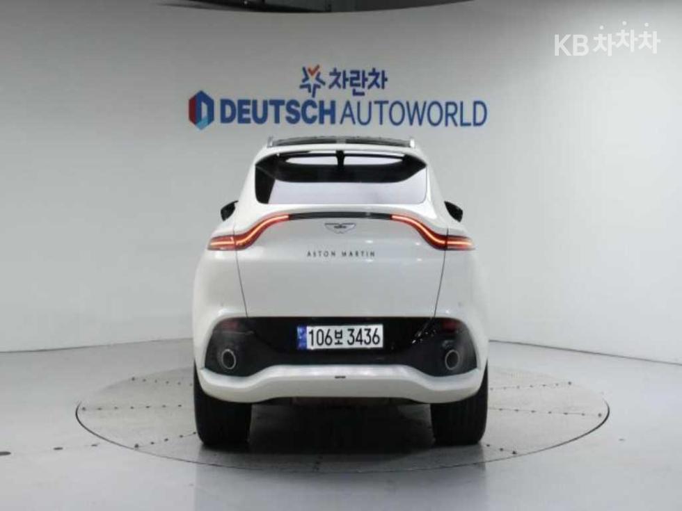 Aston Martin DBX — miniaturë 4