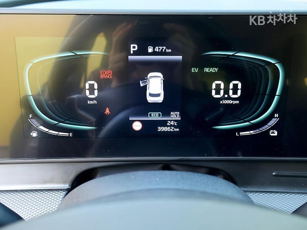 2023 - kia sportage