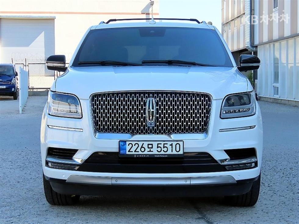 Lincoln Navigator