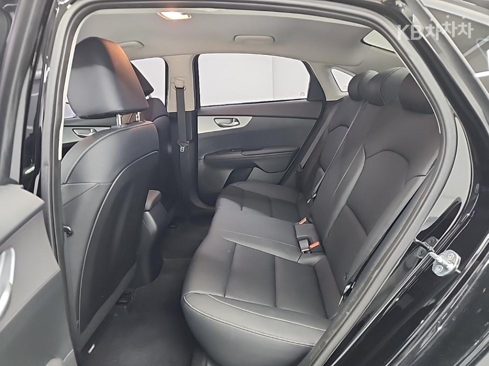2022 - kia k3