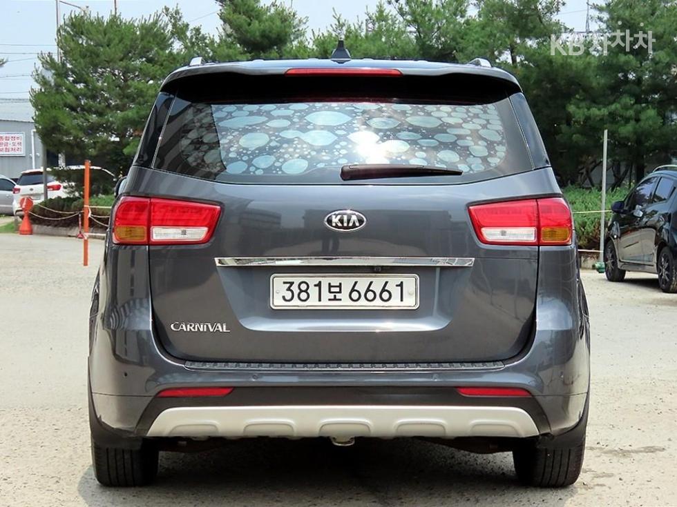 2016 - kia carnival