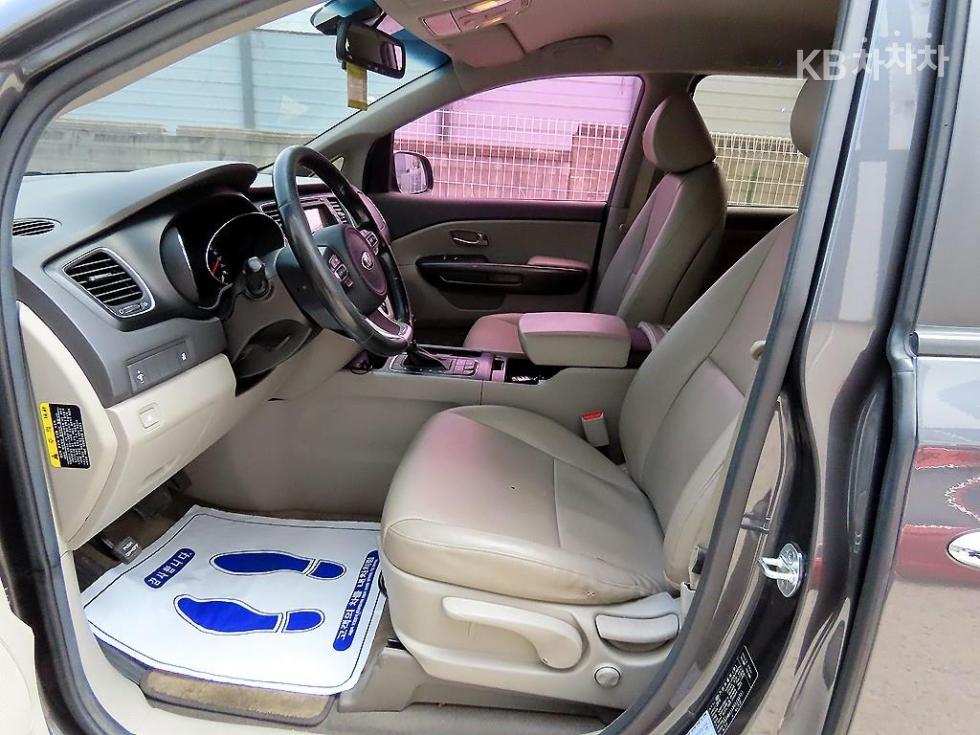 2016 - kia carnival