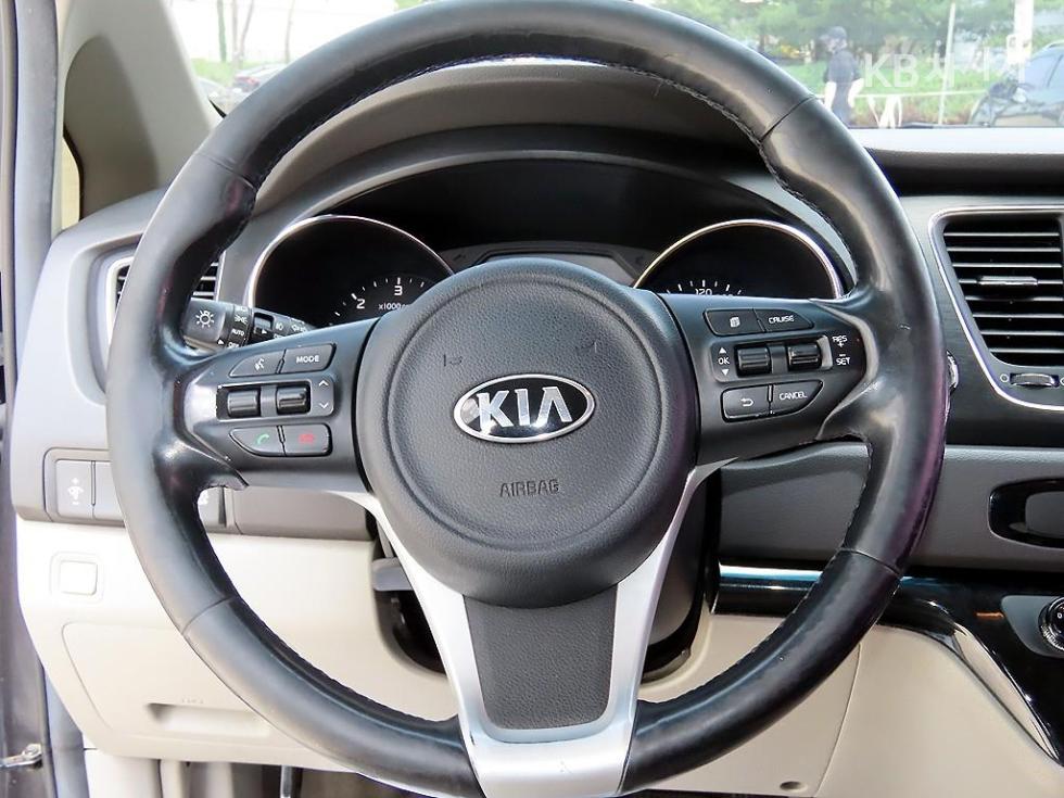 2016 - kia carnival