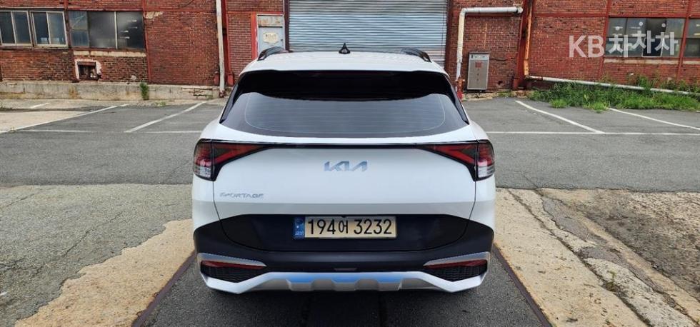 2022 - kia sportage