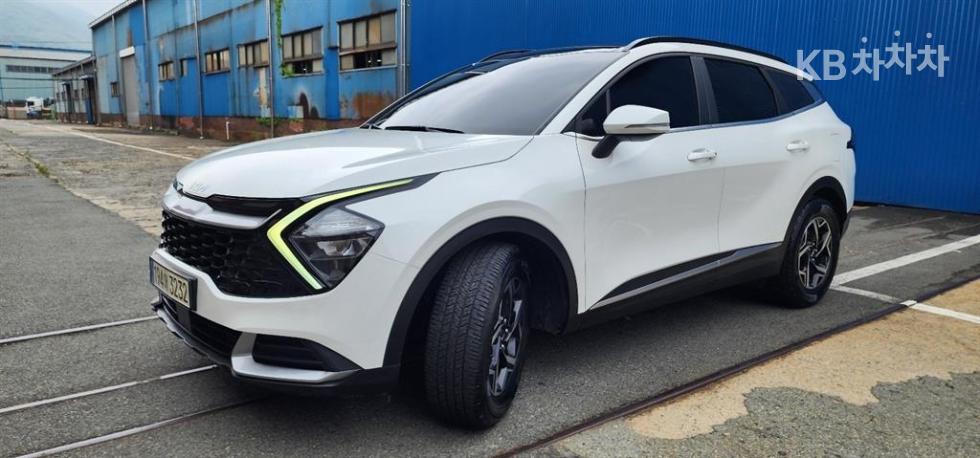 2022 - kia sportage