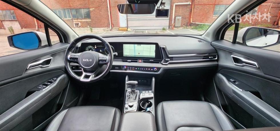 2022 - kia sportage