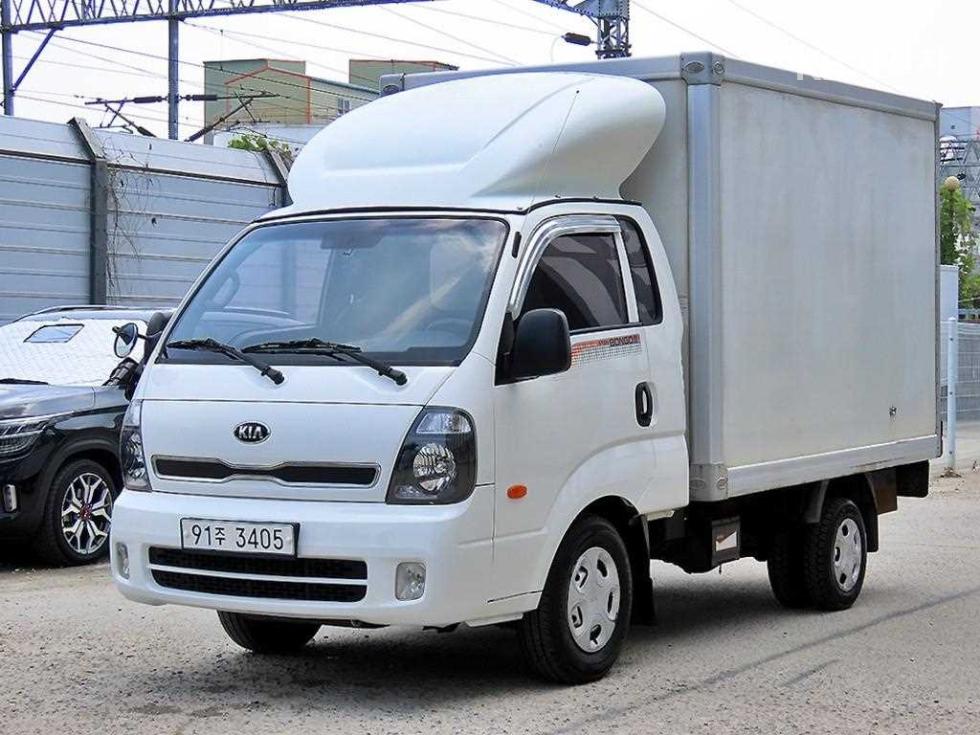 2013 - kia bongo iii