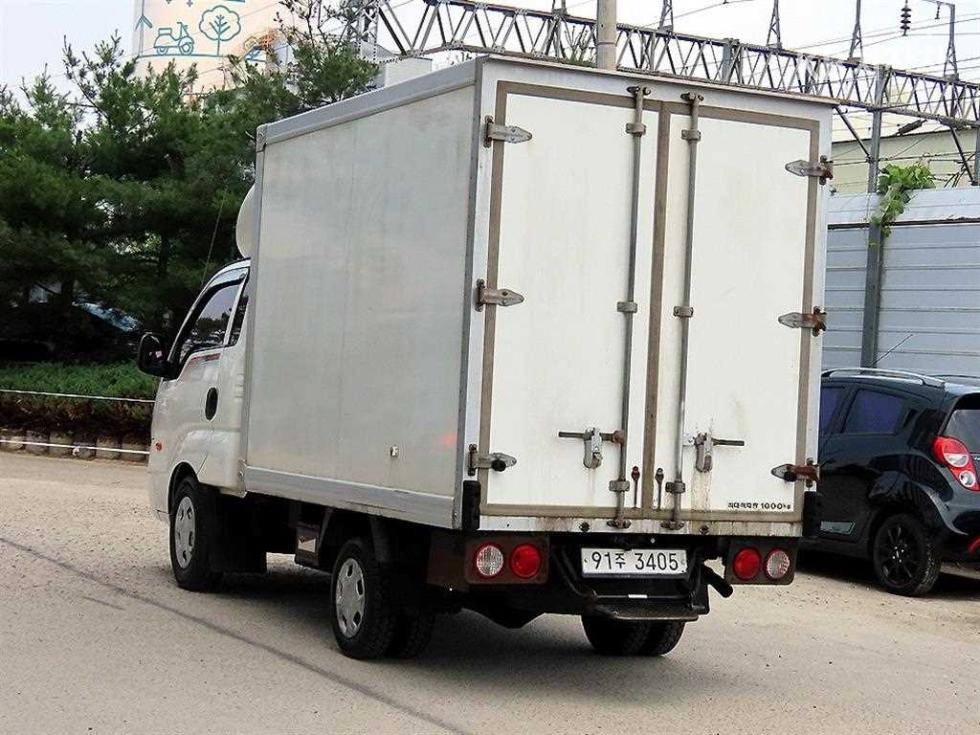 2013 - kia bongo iii