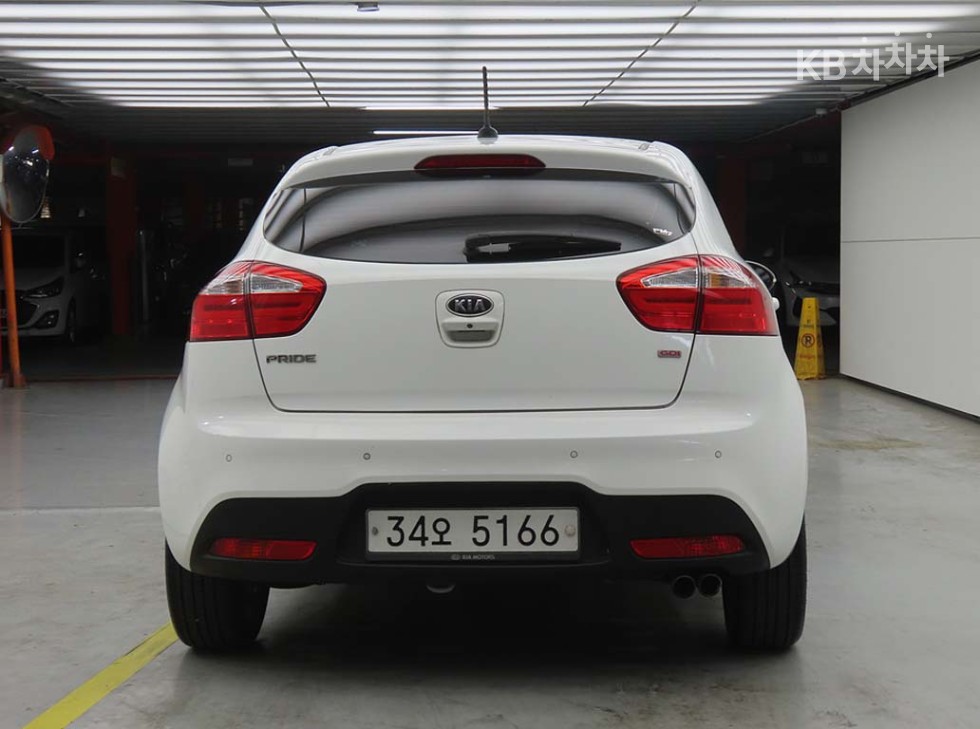 2012 - kia pride