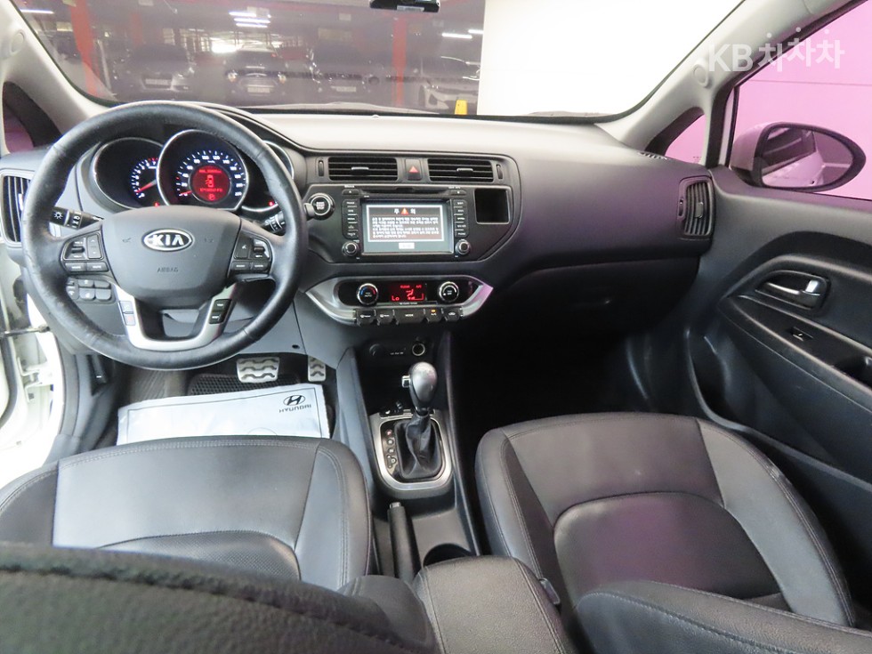 2012 - kia pride
