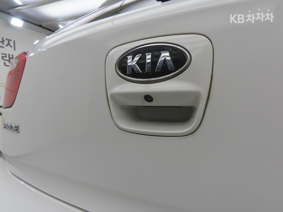 2012 - kia pride