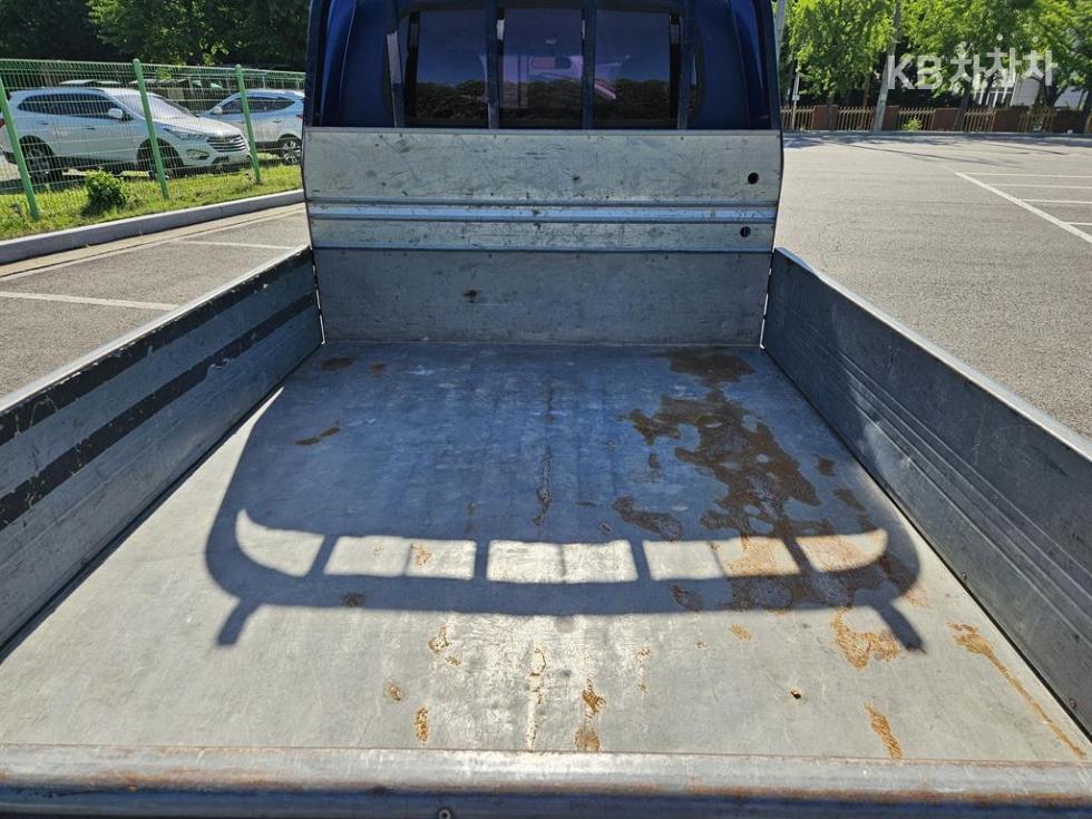2019 - kia bongo iii