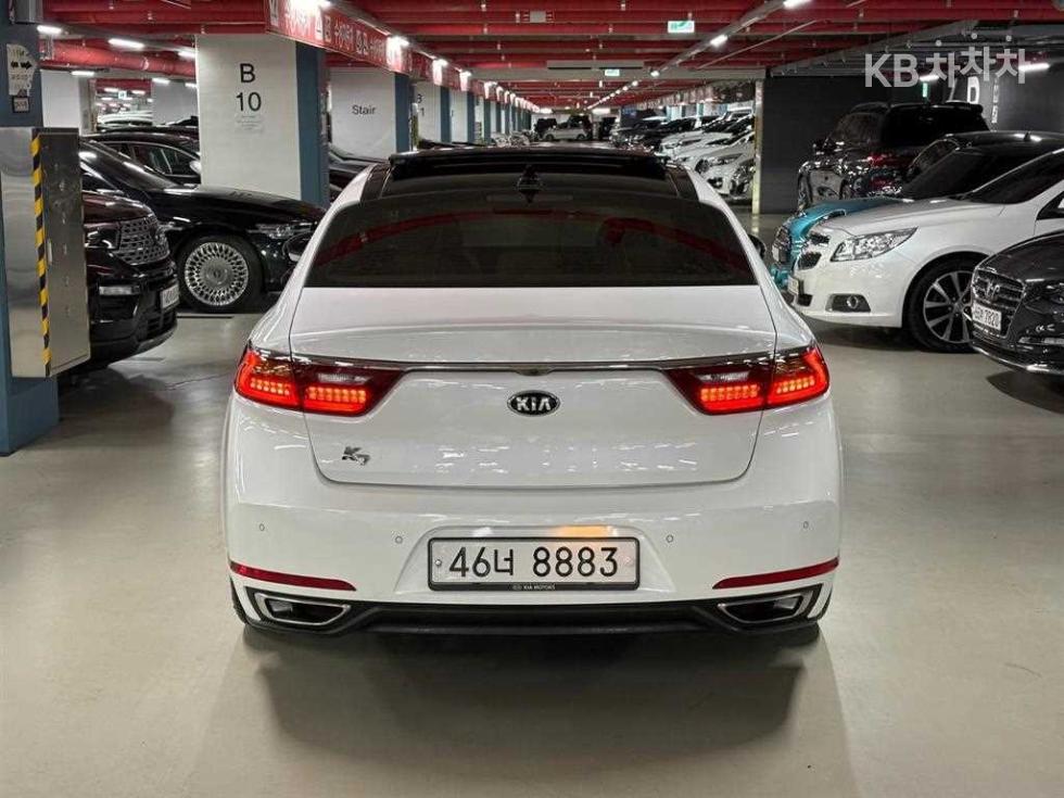 2017 - kia k7