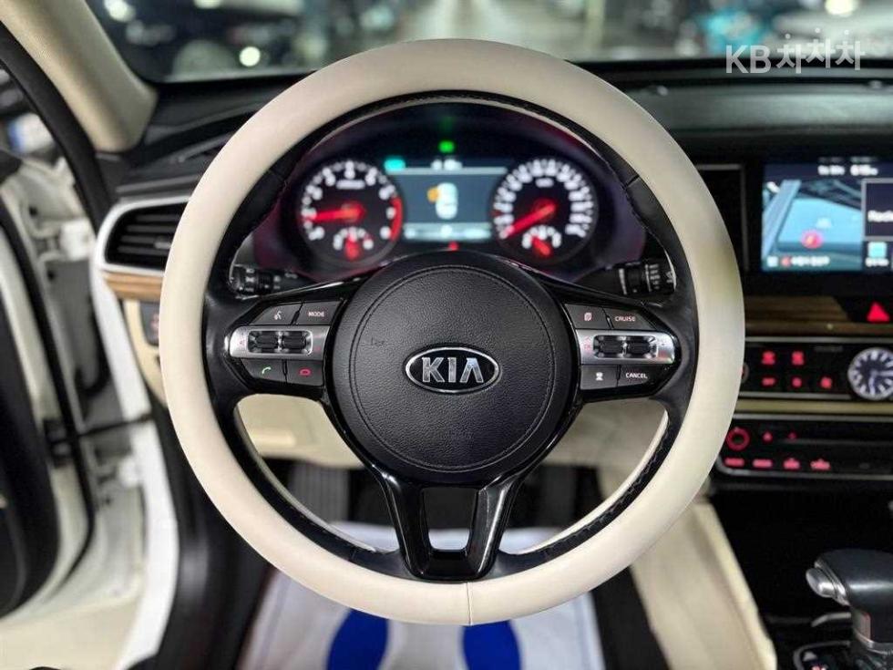 2017 - kia k7