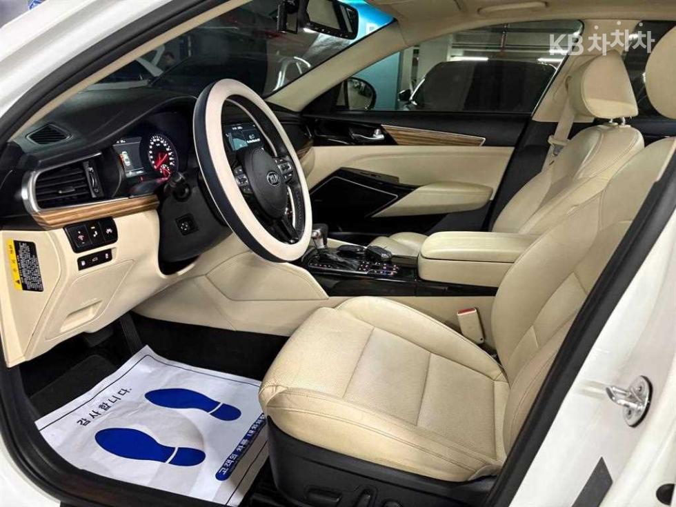 2017 - kia k7