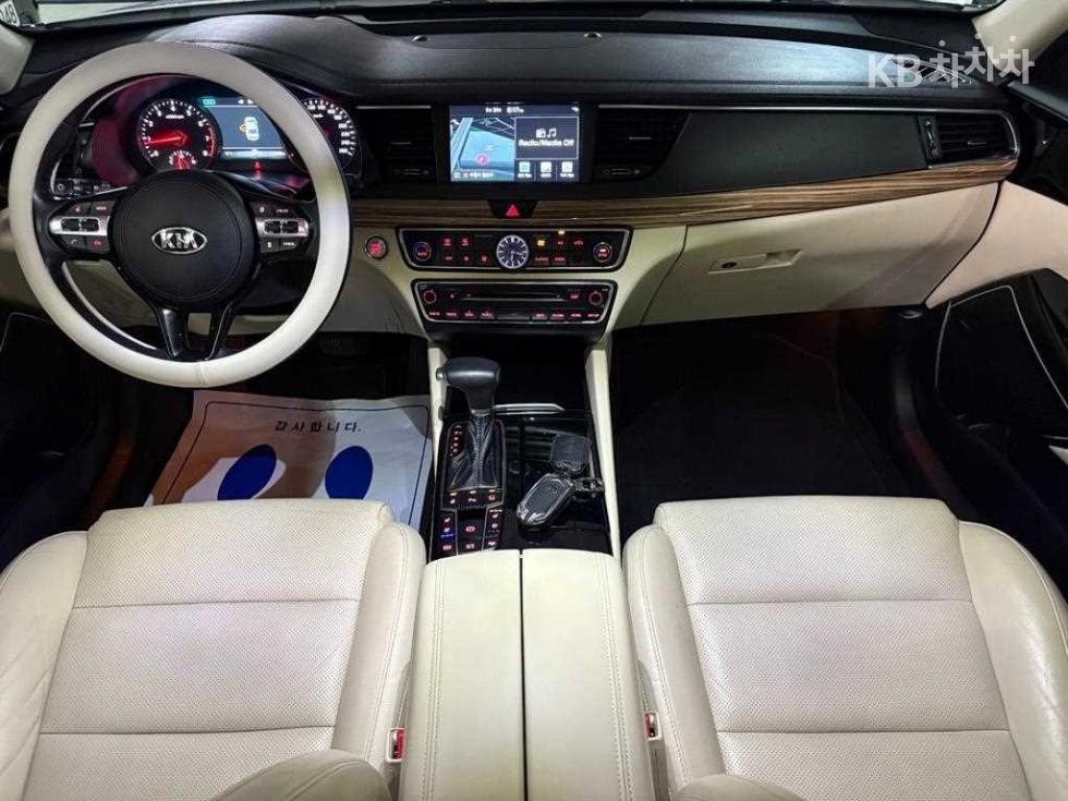 2017 - kia k7