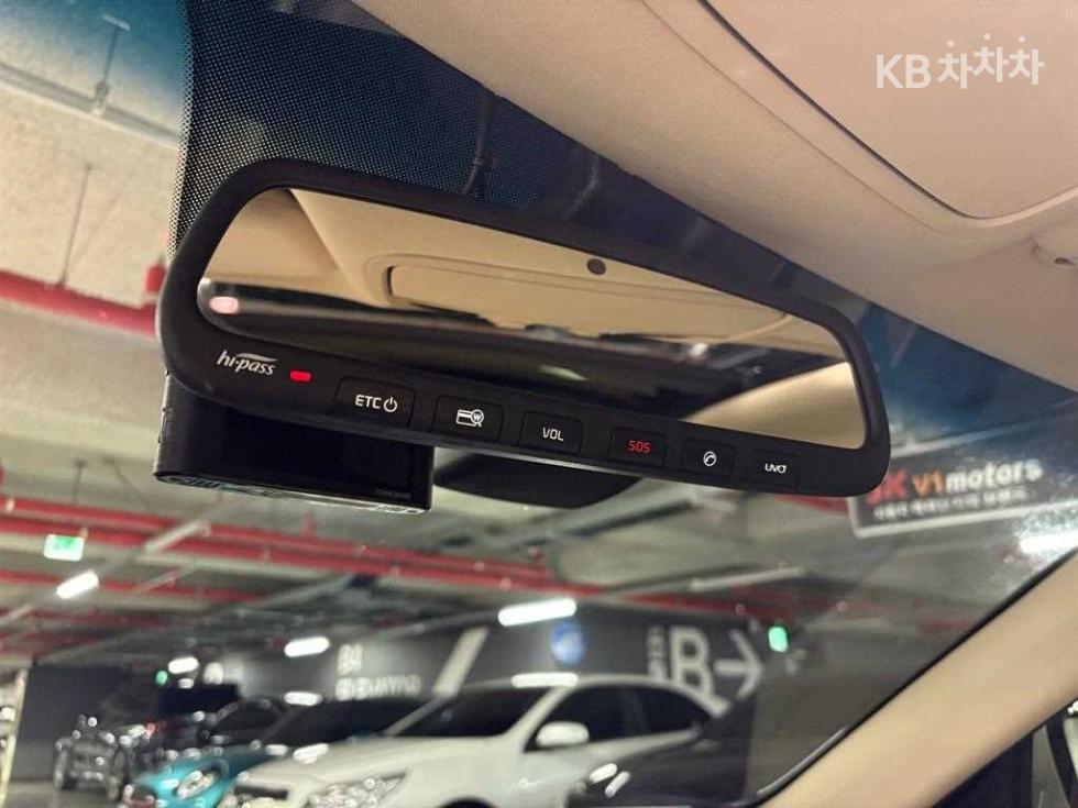 2017 - kia k7