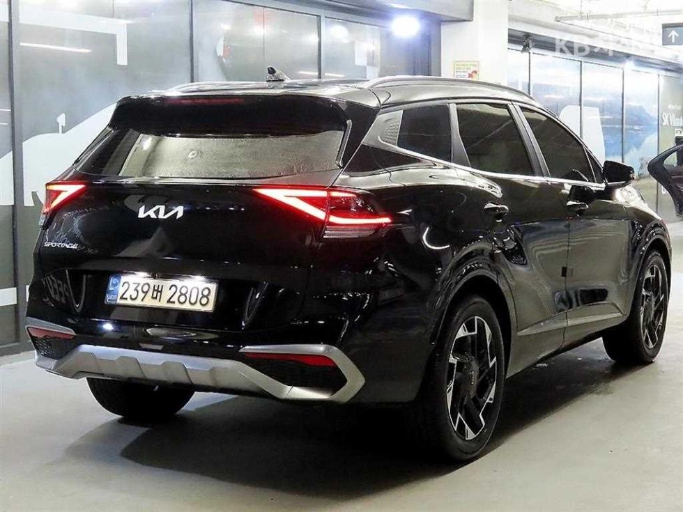 2022 - kia sportage