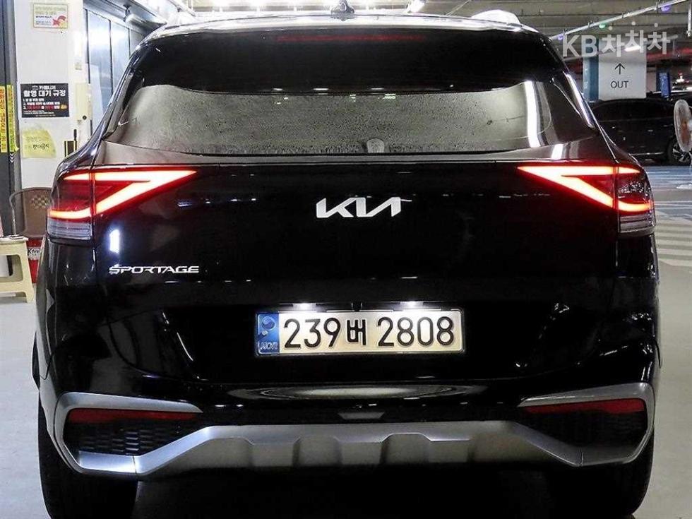 2022 - kia sportage
