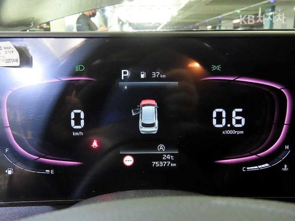 2022 - kia sportage