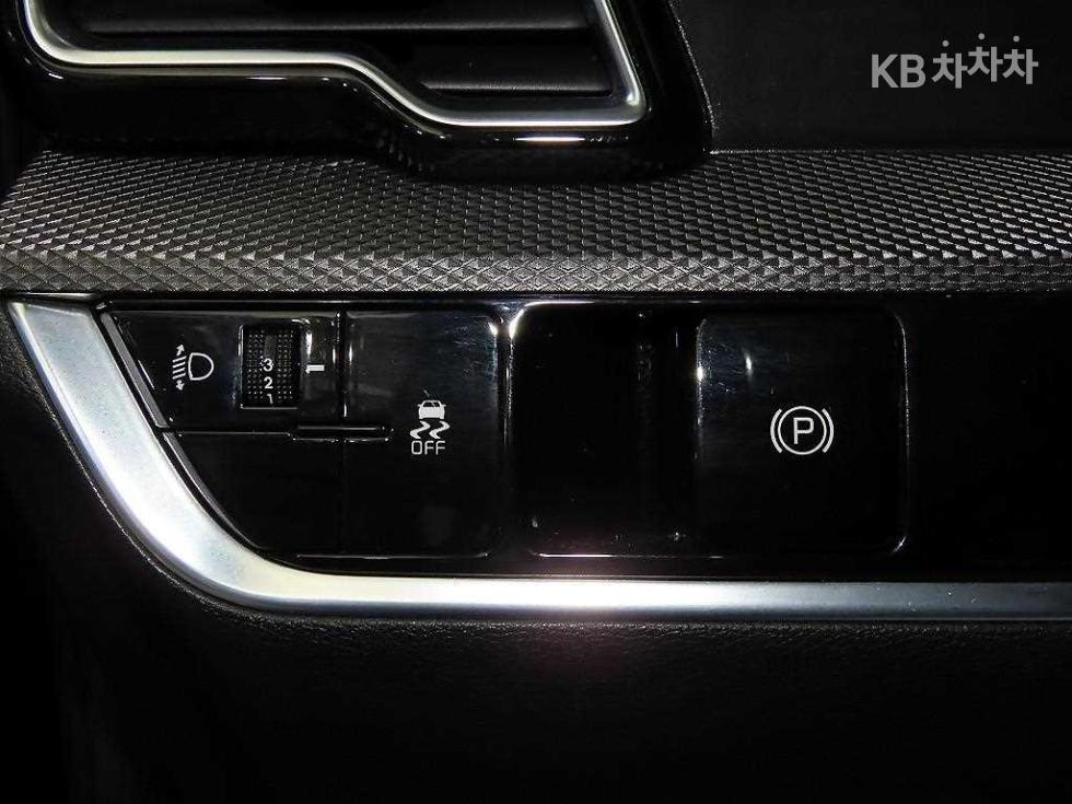 2022 - kia sportage