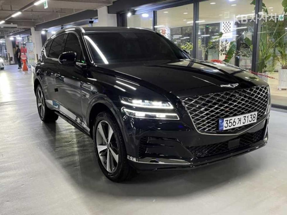 2023 Genesis GV80 photo