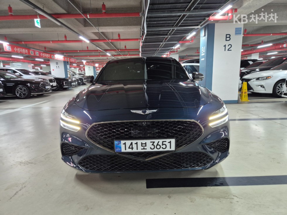 2021 Genesis G70 SPORT photo