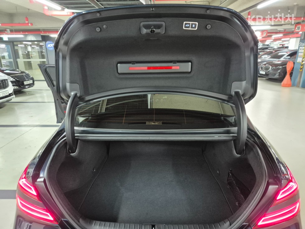 2021 Genesis G70 SPORT photo