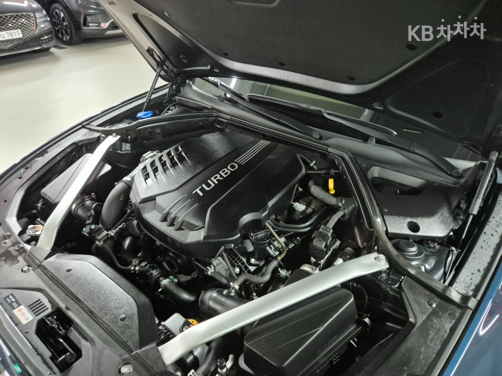 2021 Genesis G70 SPORT photo