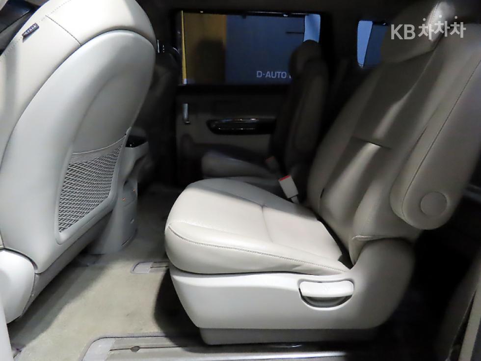 2018 - kia carnival