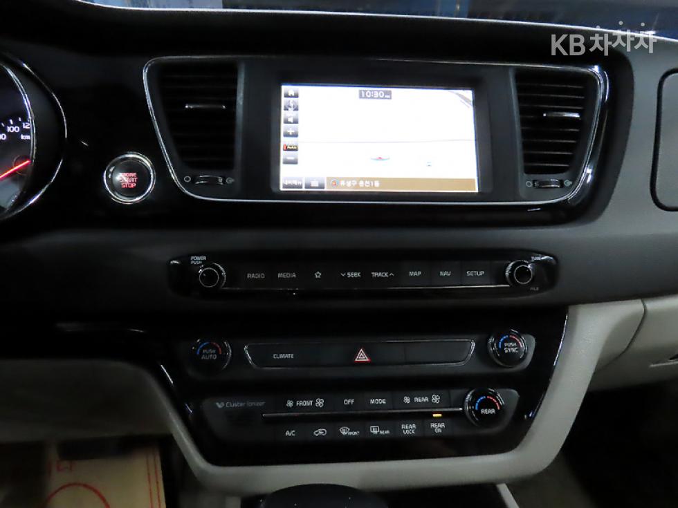 2018 - kia carnival