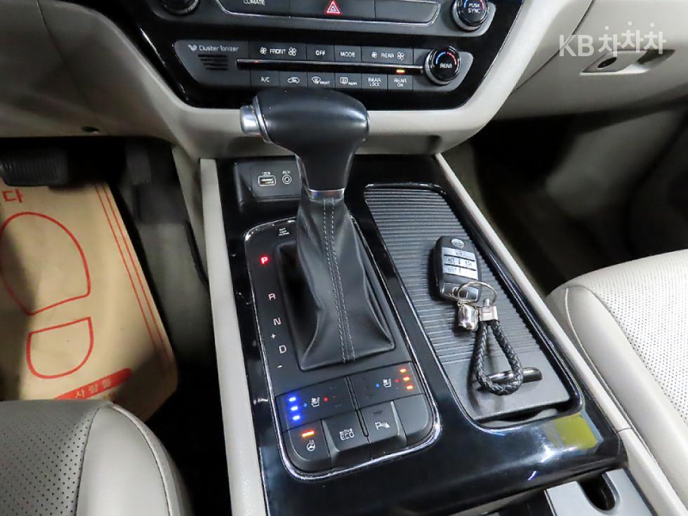 2018 - kia carnival