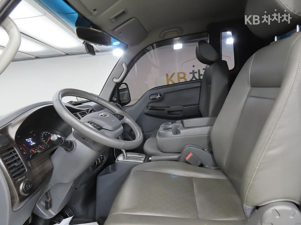 2019 - kia bongo iii