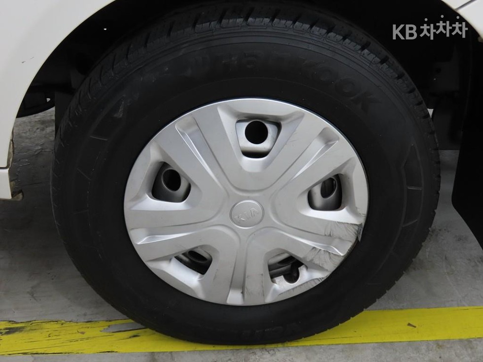 2019 - kia bongo iii